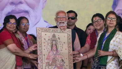 बंगाल दौरे पर संदेशखाली पीड़ितों से मिले प्रधानमंत्री मोदी