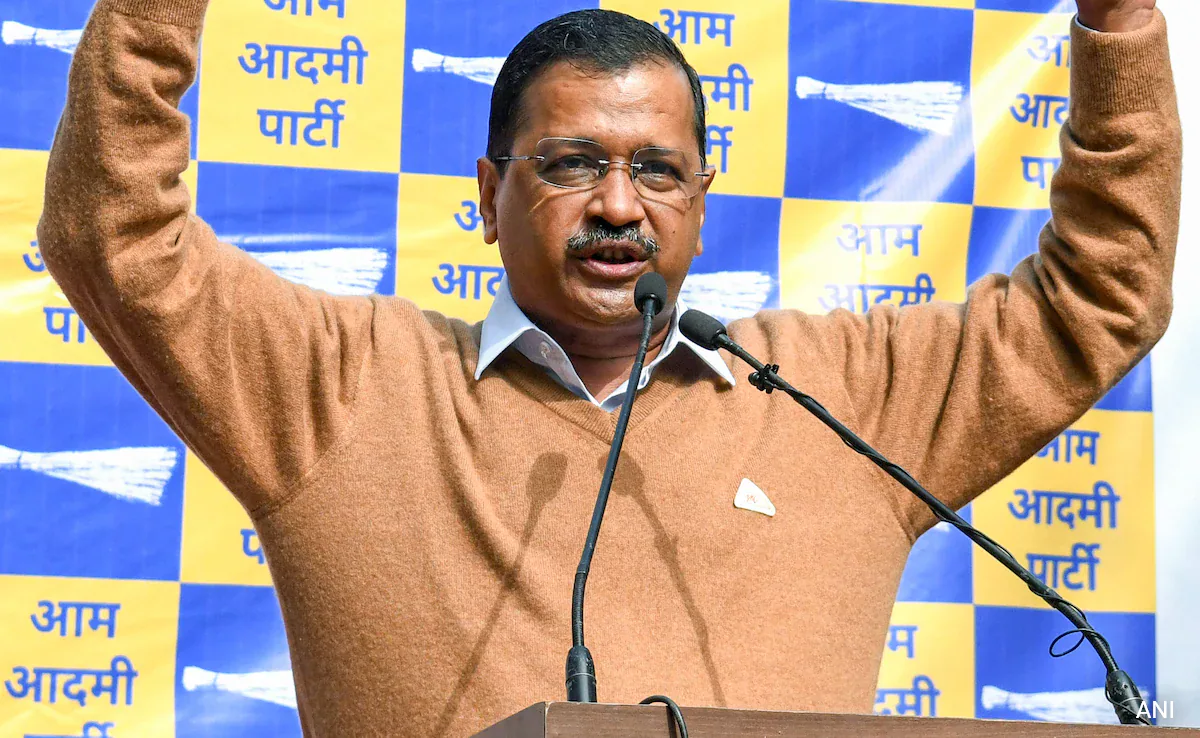 मार्शल हटाने के कदम को केजरीवाल ने बताया पूरी तरह गैर कानूनी