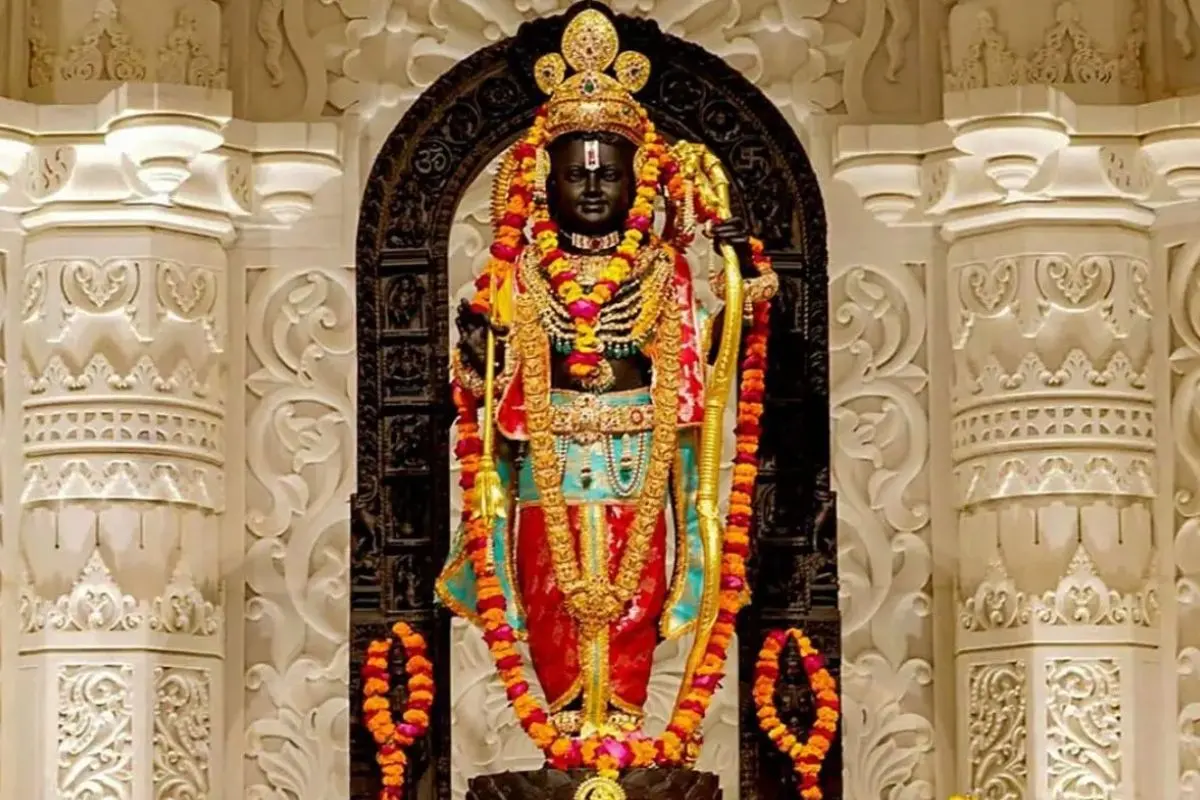 अयोध्या में बदला रामलला का खान-पान, अब पी रहे जूस, पहन रहे सूती कपड़े