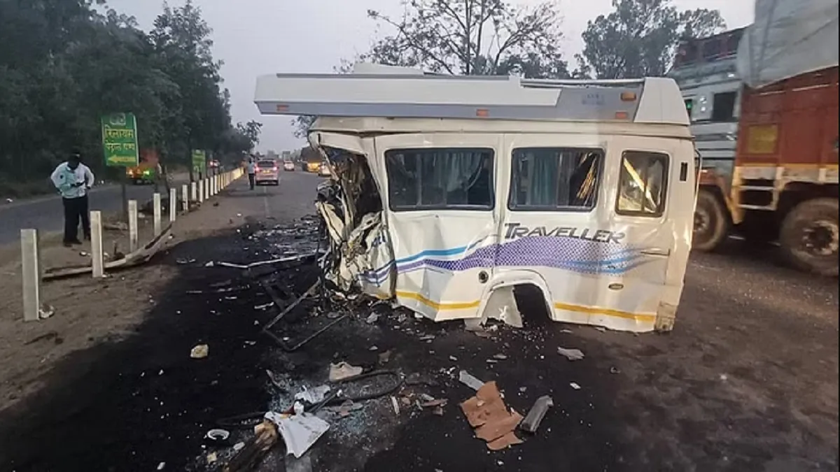 हरियाणा के अंबाला में ट्रक और मिनीबस की टक्कर में 7 लोगों की मौत, 20 घायल