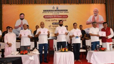 अंतरराष्ट्रीय योग दिवस के मौके पर मुख्यमंत्री नायब सिंह सैनी ने लोगों की सभा को किया संबोधित