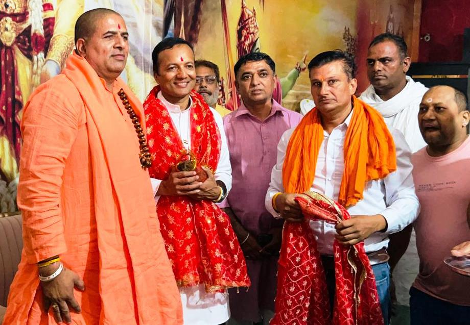 जग ज्योति दरबार में पहुंचे सांसद नवीन जिंदल, बोले मुझे महंत राजेंद्र पुरी की कठोर अग्नि तपस्या का मिला फल