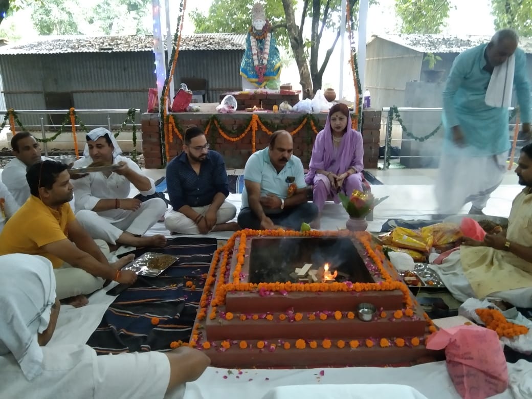 एमएलए हॉस्टल में धूमधाम से मनाया शिव मंदिर का स्थापना दिवस
